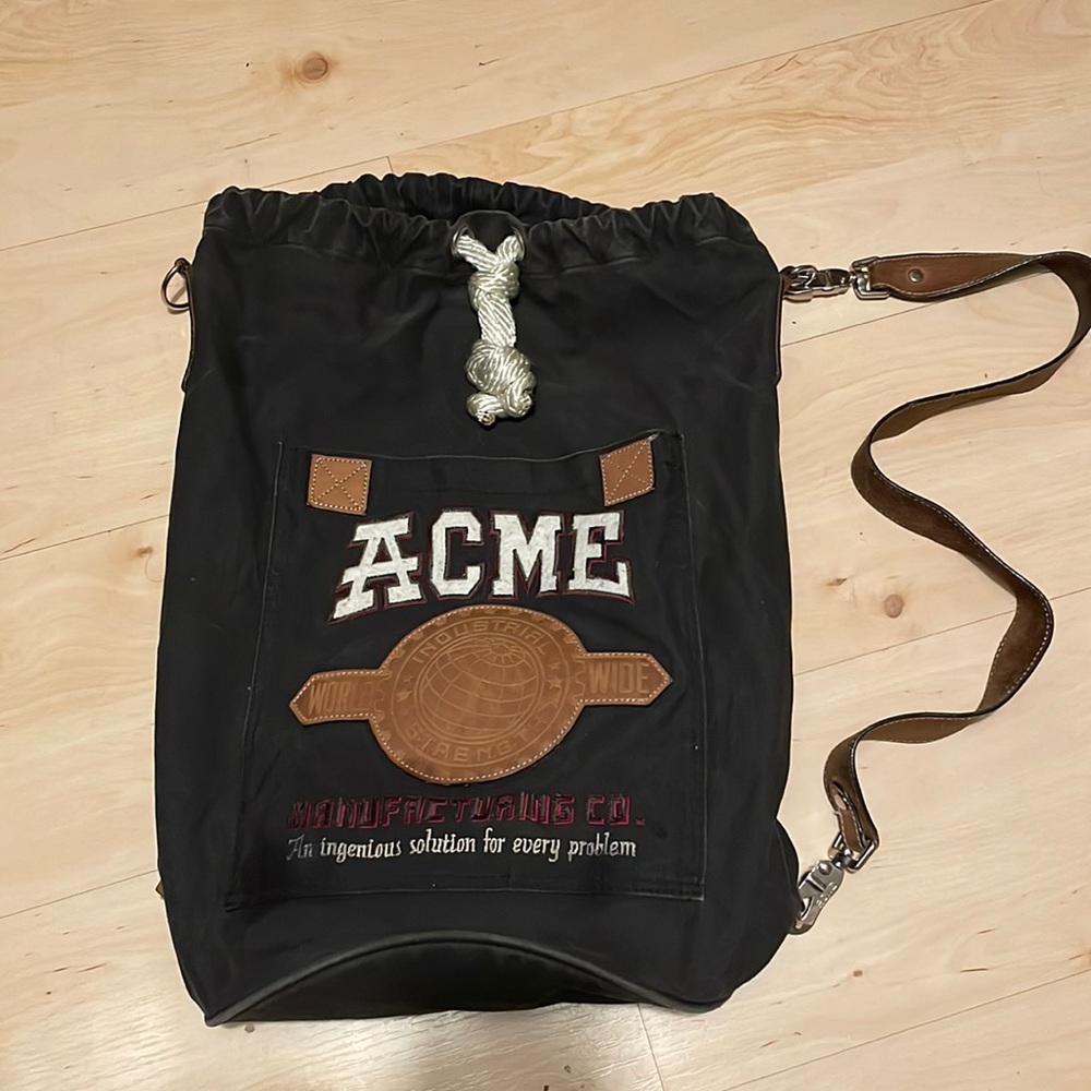 ACME industrial bucket bag w/ rope drawstring and leather details!